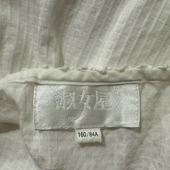 White Sundress with detailed embroidery on bodice, size 6/8 - Picture 5 of 10